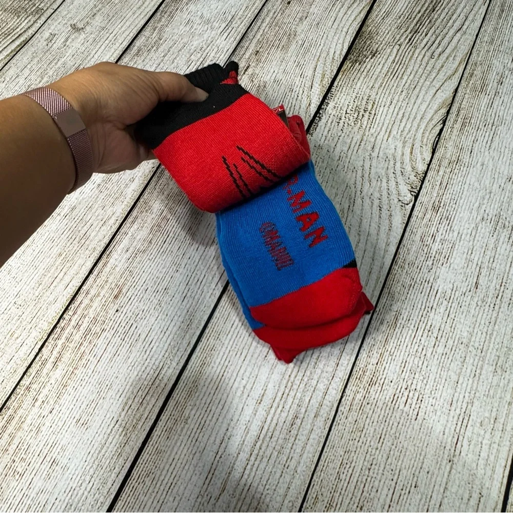 NWT Marvel Athletic Socks Spider Man 2 Pair Youth M/L